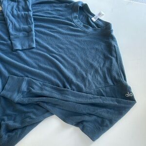Alo Slate Blue Long Sleeve Tee Shirt